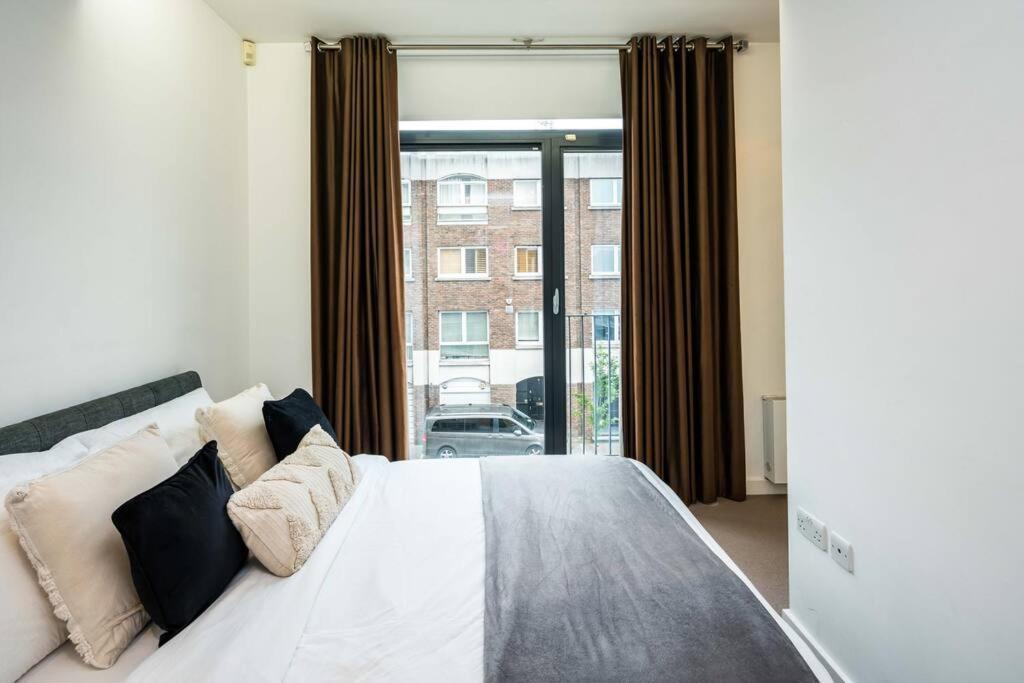 Chic And Spacious Flat Near Bond Street Daire Londra Dış mekan fotoğraf