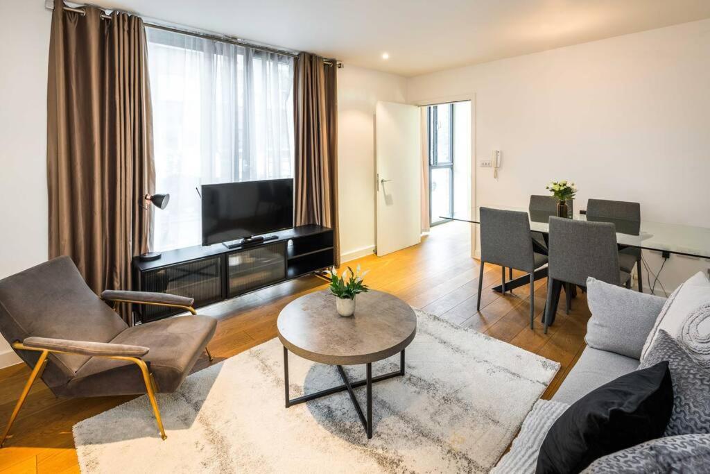 Chic And Spacious Flat Near Bond Street Daire Londra Dış mekan fotoğraf